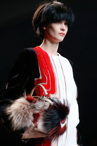 Look 83